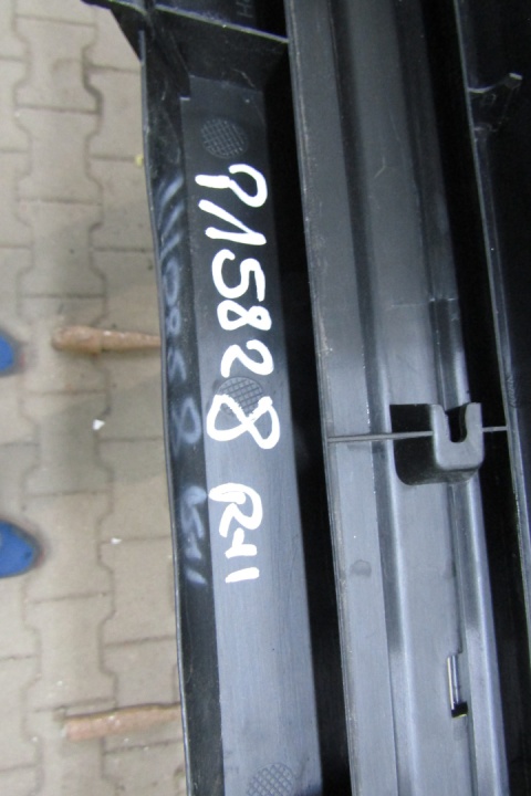 Listwa progowa prawa Toyota RAV 4 RAV4 5 V XA50 19- stopeń