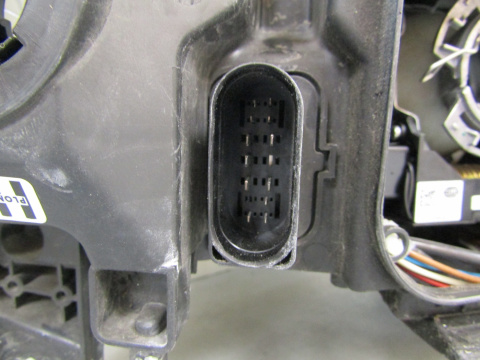 Lampa przód Audi A6 C6 KSENON SKRĘTNY 04-08 LH 4F0941029