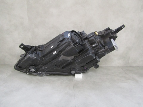 Lampa przód Ford Kuga MK3 LED RH 19-24 LV4B-13E014-CD