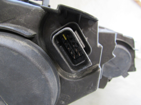 LAMPA PRZÓD TOYOTA PROACE CITY ZWYKŁA LH 19- 9835780680