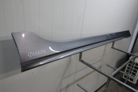 Listwa progowa prawa BMW 1 F40 M Pakiet 19-