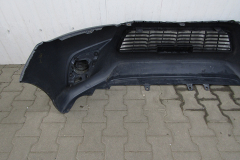Zderzak przód przedni Toyota Hilux 8 VIII 15-18