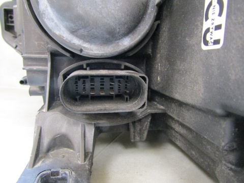LAMPA PRZÓD AUDI A5 8T LIFT 11-16 KSENON SKRĘTNY RH