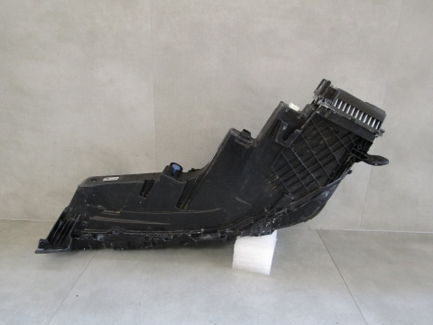 Lampa przód BMW 7 G70 LED DRL SVAROWSKI RH 22- 9879936