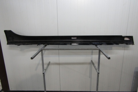 Listwa progowa lewa BMW 1 F40 M Pakiet 19-