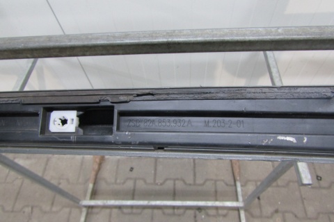 Listwa progowa prawa Audi A1 S line 82A 17- S1
