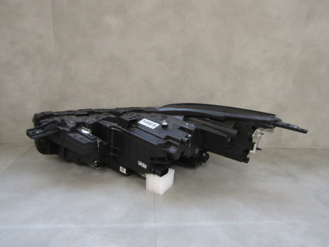 LAMPA PRZÓD FORD KUGA 3 III MK3 LIFT LED 24- RH PV4B-13E014-CE