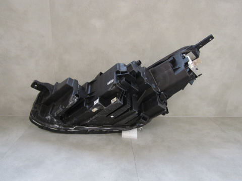 LAMPA PRZÓD FORD KUGA 3 III MK3 LIFT LED 24- RH PV4B-13E014-CE
