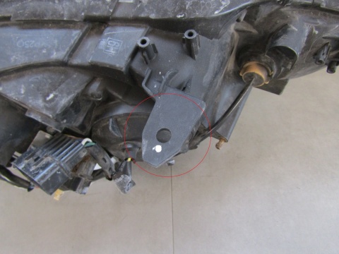 LAMPA PRZÓD MITSUBISHI LANCER 8 X ZWYKŁA LH 07-