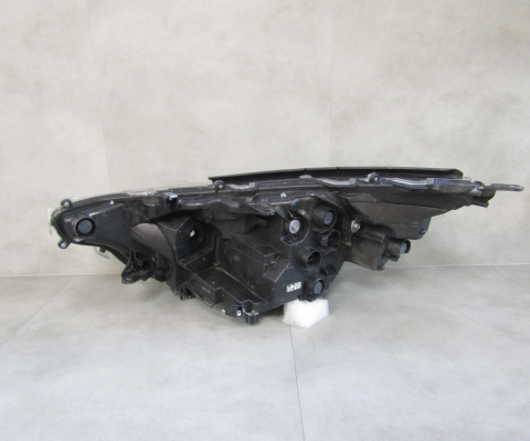 LAMPA PRZÓD TOYOTA RAV 4 IV LIFT FULL LED 21- RH
