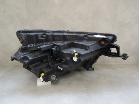 LAMPA PRZÓD SKODA KAMIQ 658 FULL LED 19-23 LH 658941015B