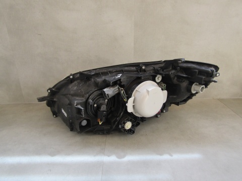 LAMPA PRZÓD SUBARU LEGACY IV OUTBACK GT ZWYKŁA SOCZEWKA JASNA 03-06 RH