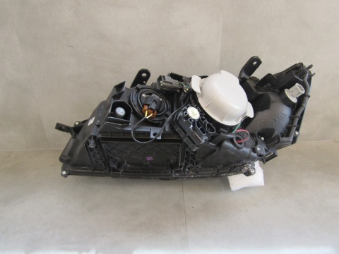 LAMPA PRZÓD SUBARU LEGACY IV OUTBACK GT ZWYKŁA SOCZEWKA JASNA 03-06 RH