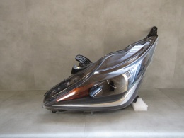 LAMPA PRZÓD LAMPA PRZÓD TOYOTA AYGO 2 II ZWYKŁA SOCZEWKA 14-18 LH