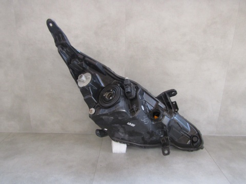 LAMPA PRZÓD LAMPA PRZÓD TOYOTA AYGO 2 II ZWYKŁA SOCZEWKA 14-18 LH