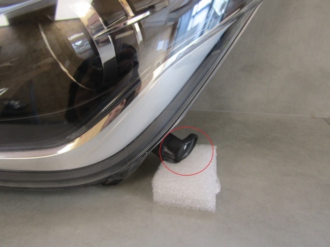 LAMPA PRZÓD LAMPA PRZÓD TOYOTA AYGO 2 II ZWYKŁA SOCZEWKA 14-18 LH