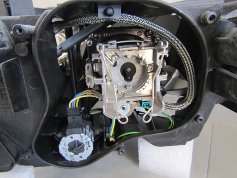 LAMPA PRZÓD BMW 3 E92 E93 06-10 KSENON NIESKRĘTNY RH 7162127-15