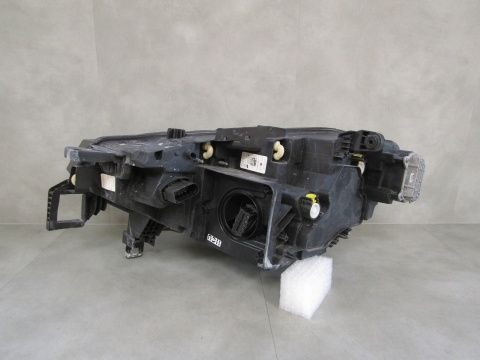 LAMPA PRZÓD VW ID.4 ID4 ID.5 ID5 FULL LED IQ LIGHT 20- RH 11B941036N