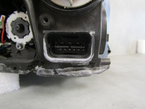 LAMPA PRZÓD BMW E90 LIFT KSENON NIESKRĘTNY LH 08-12 7202583