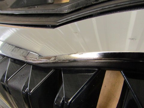 Grill atrapa chrom zderzak przód Skoda Octavia IV