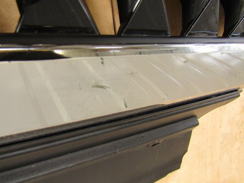 Grill atrapa chrom zderzak przód Skoda Octavia IV