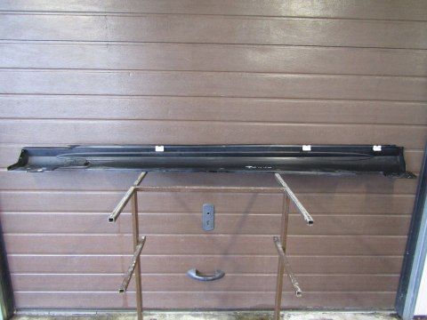 Listwa progowa prawa Mercedes E 212 AMG Lift 12-