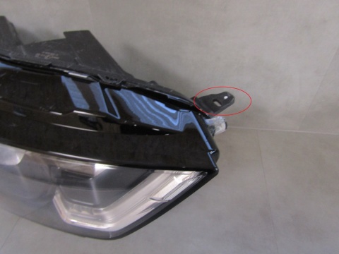 LAMPA PRZÓD FORD ECOSPORT 2 II ZWYKŁA SOCZEWKA RH 17-21 GN15-13W029-YA