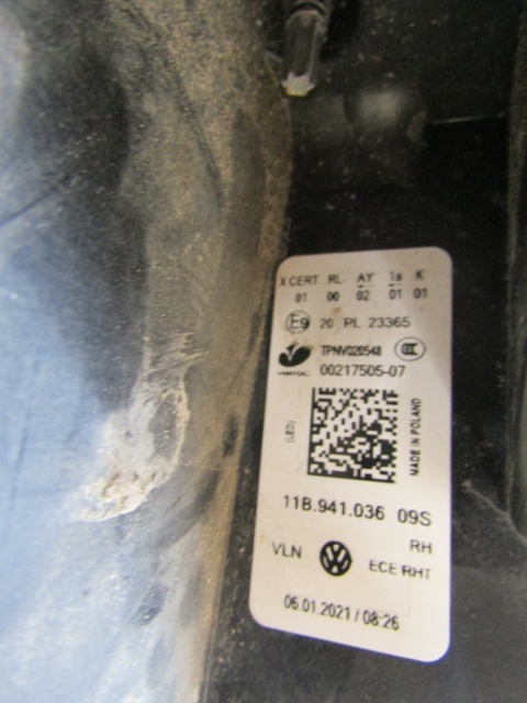 LAMPA PRZÓD VW ID.4 ID4 ID.5 ID5 FULL LED IQ LIGHT 20- RH 11B941036