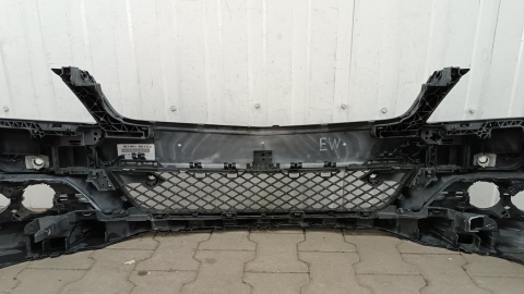 Zderzak przód Mercedes C-Klasa W204 LIFT 11-14