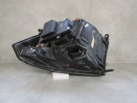 LAMPA PRZÓD DODGE RAME 1500 REBEL BLACK ZWYKŁA SOCZEWKA 13- LH
