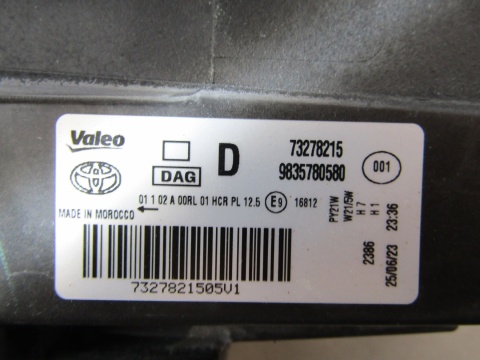 LAMPA PRZÓD TOYOTA PROACE CITY ZWYKŁA RH 19- 9835780580
