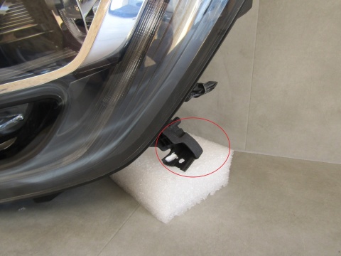 LAMPA PRZÓD RENAULT MEGANE 4 IV ZWYKŁA SOCZEWKA + LED 16-20 LH