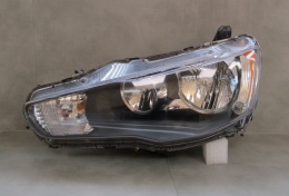 LAMPA PRZÓD MITSUBISHI LANCER 8 VIII ZWYKŁA LH 07-