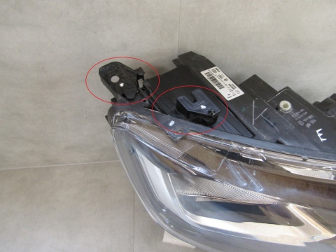 LAMPA PRZÓD TOYOTA PROACE CITY ZWYKŁA RH PRAWA 19- 9835780580