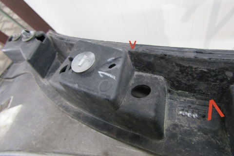Listwa progowa lewa Jaguar XE 760 F S R SPORT 14-