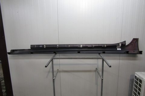 Listwa progowa prawa Maseratii GHIBLI M157 13-