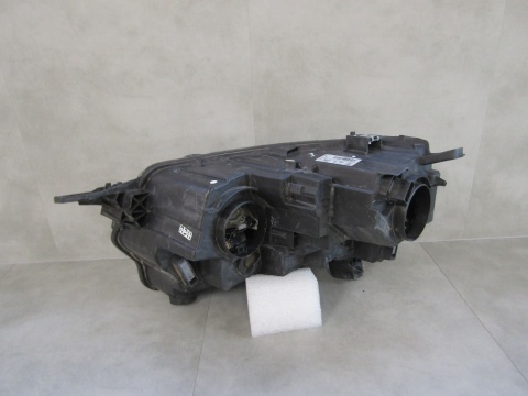 LAMPA PRZÓD TOYOTA PROACE CITY ZWYKŁA RH PRAWA 19- 9835780580