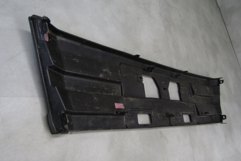 Kratka zderzaka przód przednia Toyota Noah 2014–2017 53105-28030