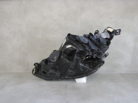 LAMPA PRZÓD VOLKSWAGEN VW GOLF 8 VIII LED 19-24 RH PRAWA
