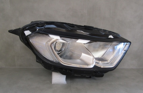 LAMPA PRZÓD FORD ECOSPORT 2 II LIFT ZWYKŁA SOCZEWKA RH PRAWA PRAWA 17-22