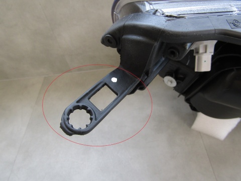 LAMPA PRZÓD RENAULT KANGOO II LIFT ZWYKŁA LH LEWA 13-21 260601525R