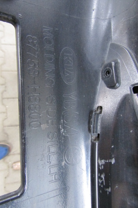 Listwa progowa lewa KIA RIO IV 18- GT Line Tonic
