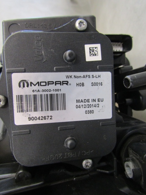 LAMPA PRZÓD JEEP GRAND CHEROKEE WK2 KSENON NIESKRĘTNY KOMPLET 13-16 LH LEWA