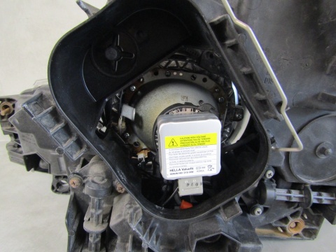 Lampa przód Mercedes Actros MP4 KSENON 11- RH A9608200739