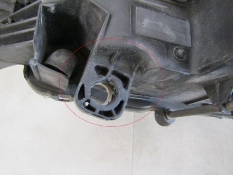 Lampa przód Mercedes Actros MP4 KSENON 11- RH A9608200739