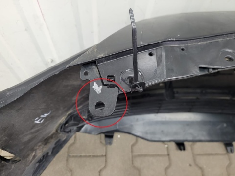 Zderzak przód przedni Toyota Yaris Cross 21-