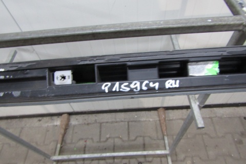 Listwa progowa prawa Audi A1 S line 82A 17- S1