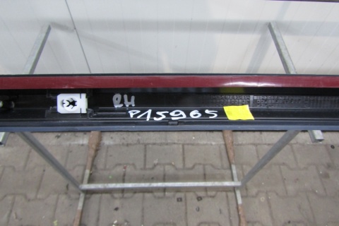 Listwa progowa prawa Audi A4 B9 8W0 S-Line 19 Lift