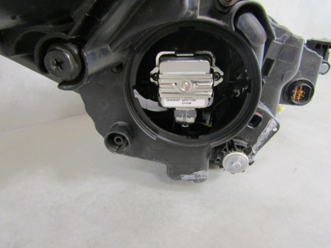 LAMPA PRZÓD HYUNDAI IX35 KSENON NIESKRĘTNY LIFT 13-15 LH LEWA