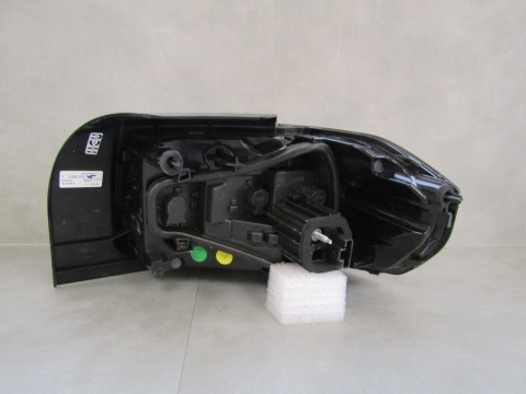 Komplet lamp tylnych lewa prawa Citroen C3 IV ZWYKŁA Z LED 24- 9845616480